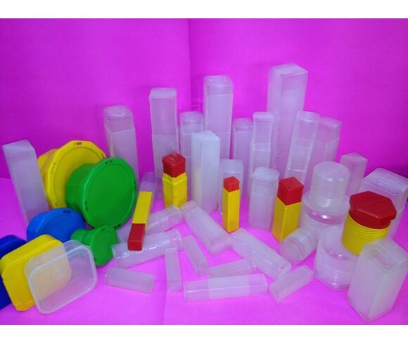 علبة  بلاستيكية