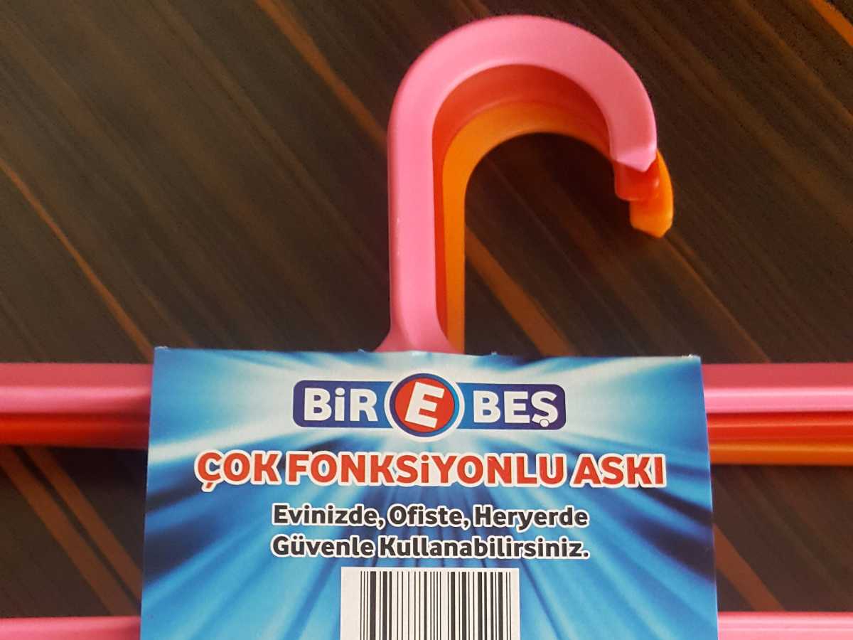 Pièces En Plastique