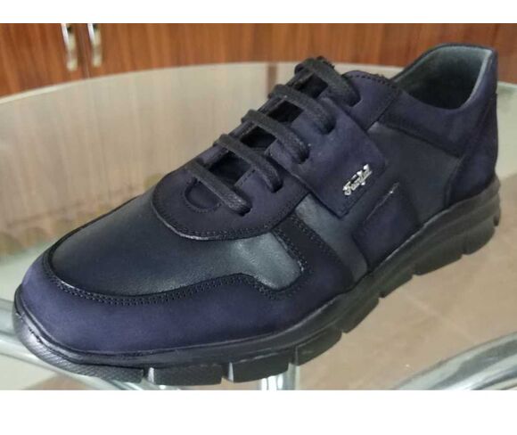 Shoe