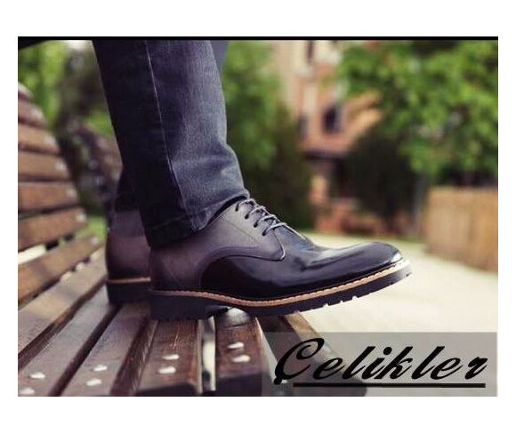 Shoe