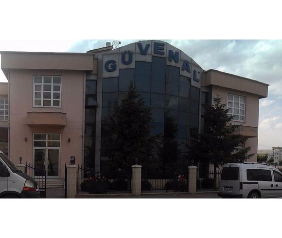 Güvenal ayakkabı