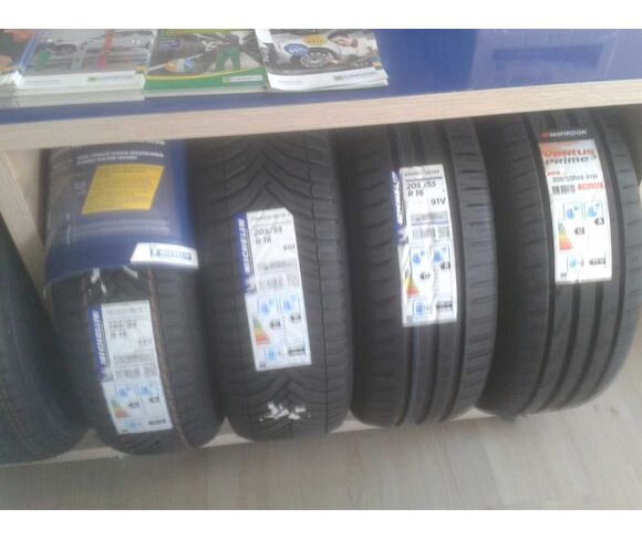 Automobile Tyre