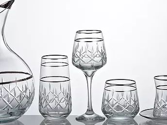 유리 및 유리 제품