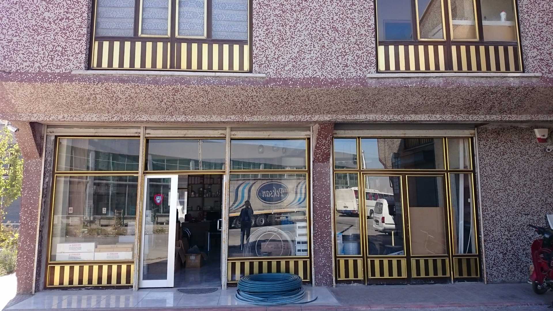 Tezcan Elektrik & Avize Malzeme Satışı - Mustafa Tezcan