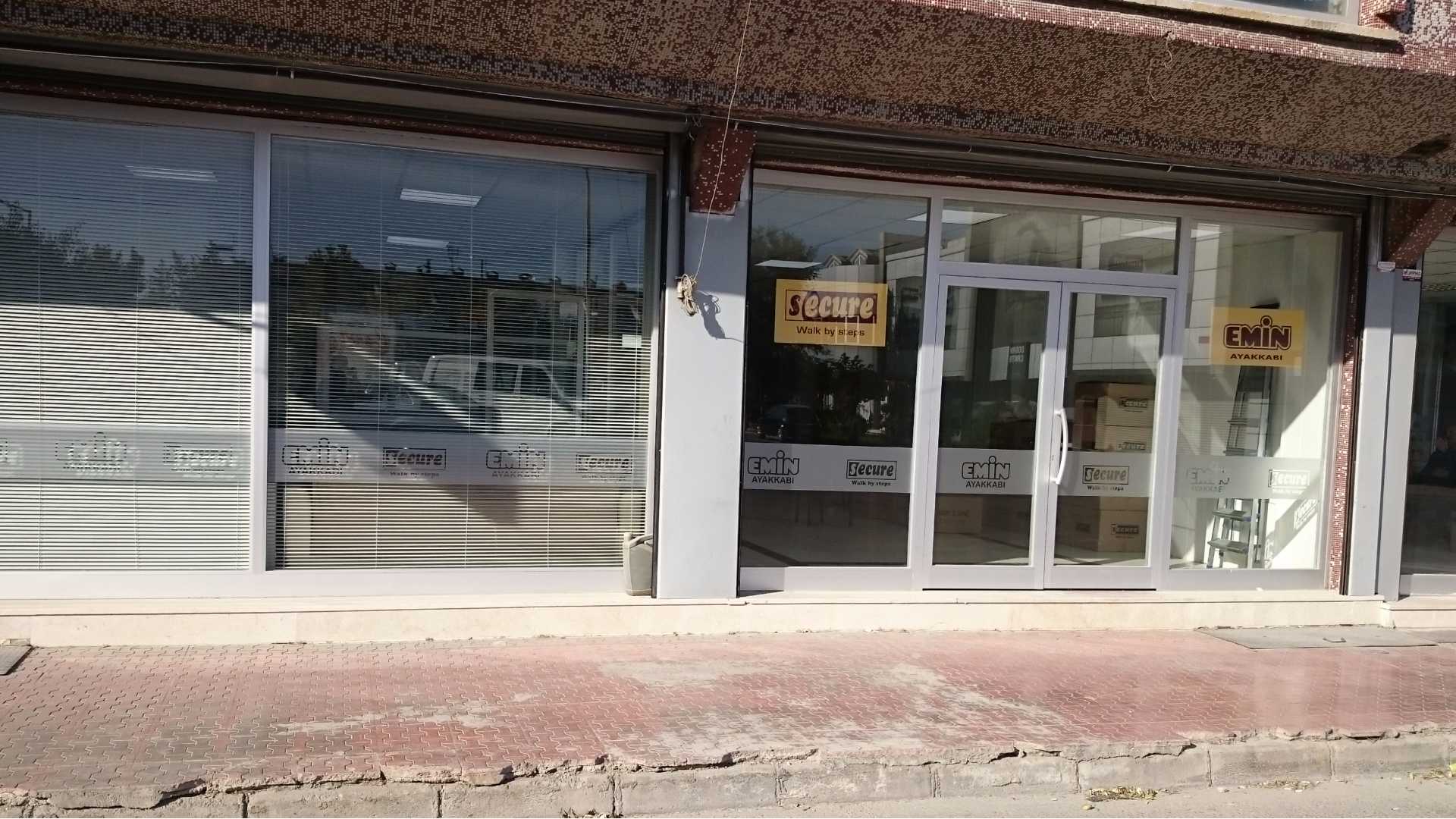 Emin Ayakkabı - Mehmet Emin Sarı