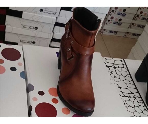 Shoe