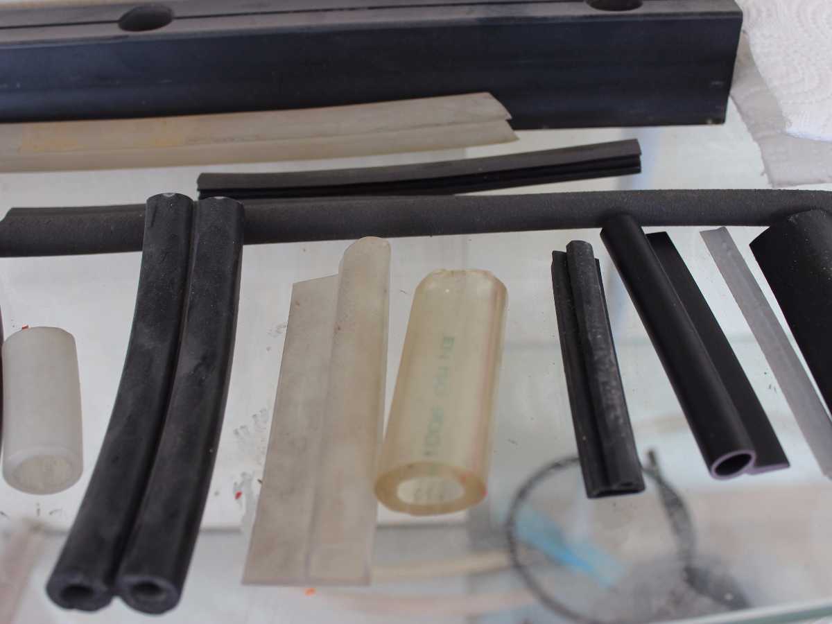 Pièces En Plastique