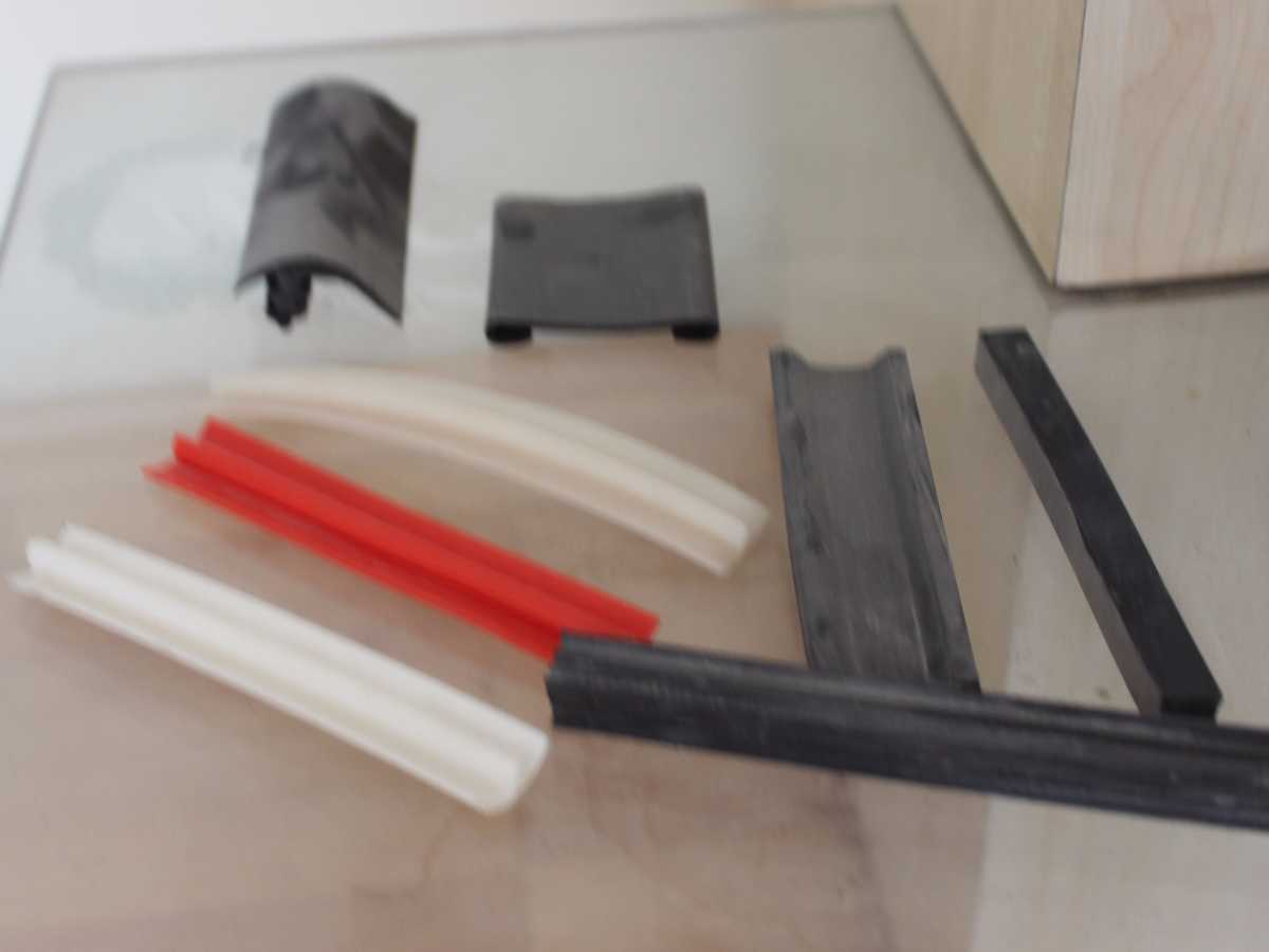 Pièces En Plastique