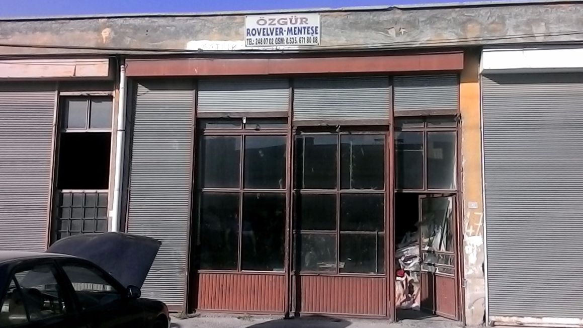 Özgür Metal - Özgür Ünveren