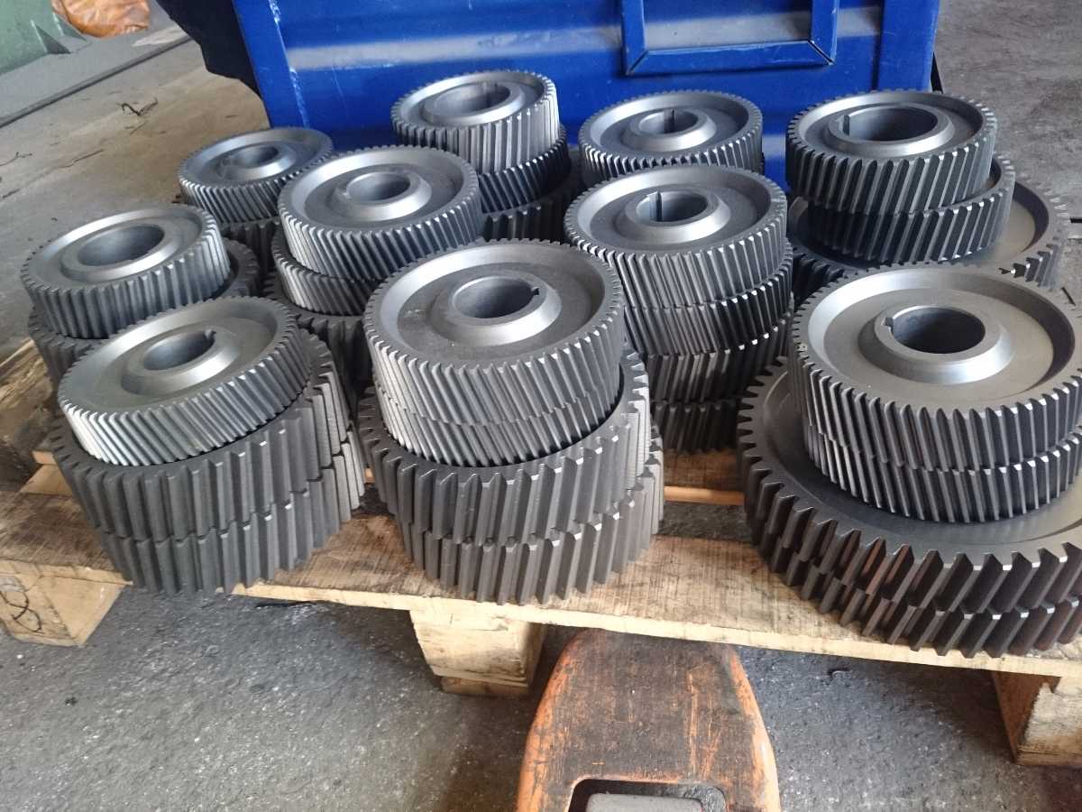 Ejes De Transmisi&#xF3;n / Manivelas / Cojinetes De Apoyo / Engranajes / Ruedas Dentadas