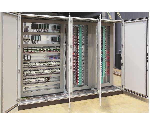 لوحة الكهرباء