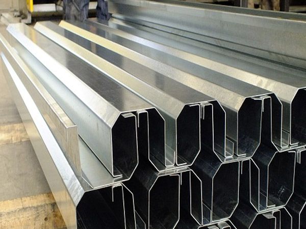 Sheet Cutting And Twisting