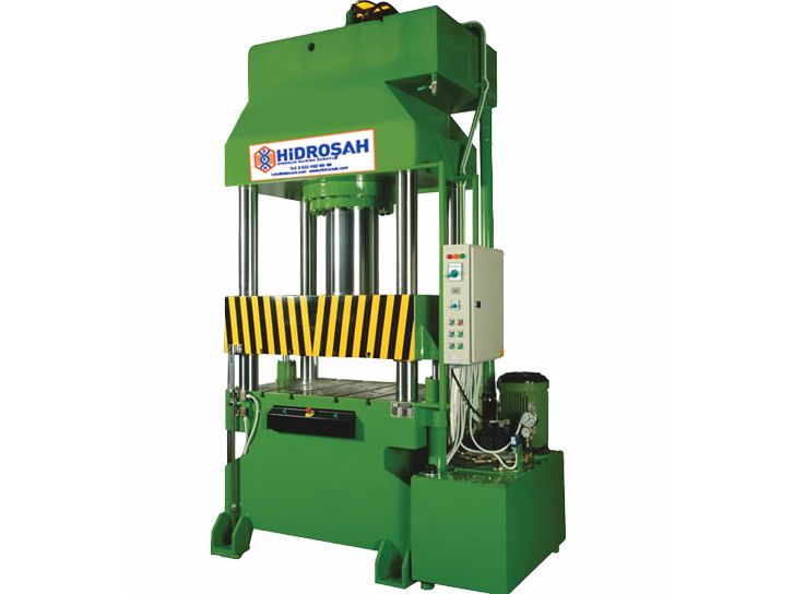 كباس هيدروليكي عمودي