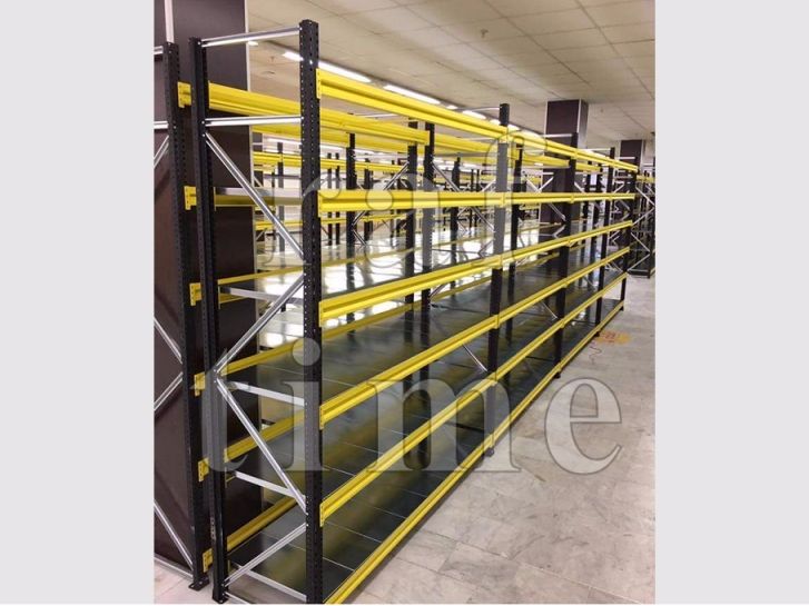 Shelves For Aisles And Other Metal Furniture