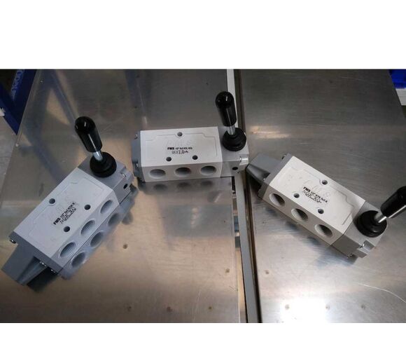 صمام  هيدروليكي