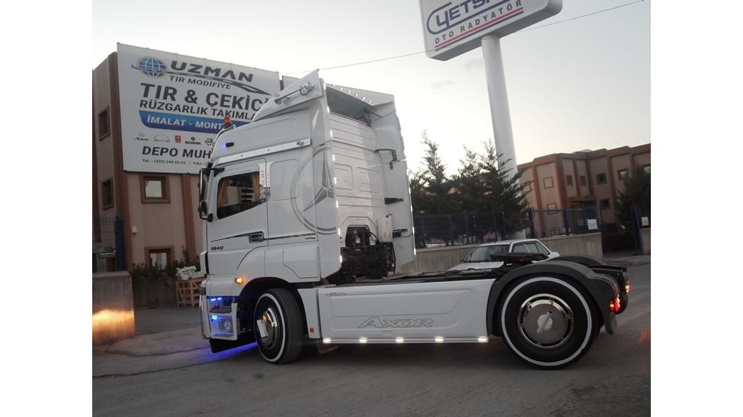 Uzman Polyester Tır Rüzgarlıkları Otomotiv Sanayi Ve Ticaret Limited Şirketi