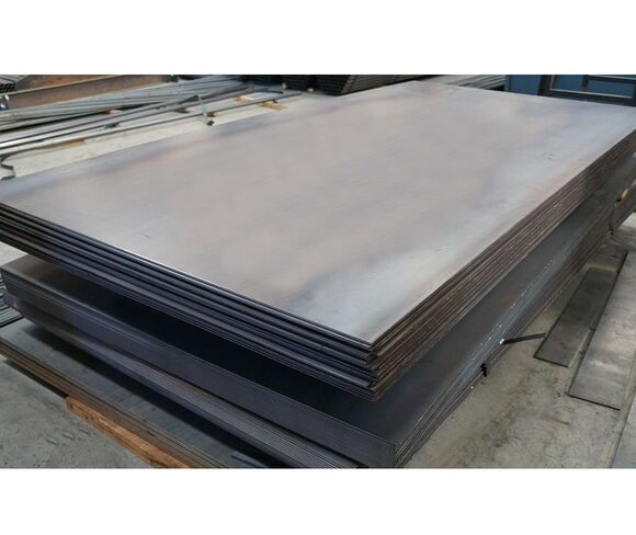 schwarzes Blatt, schwarzes Blech