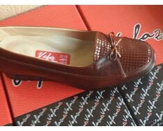 Shoe