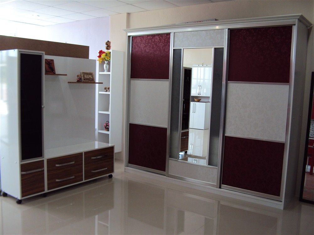 Schrank Mit Gleittür & Garderobe & Kommode