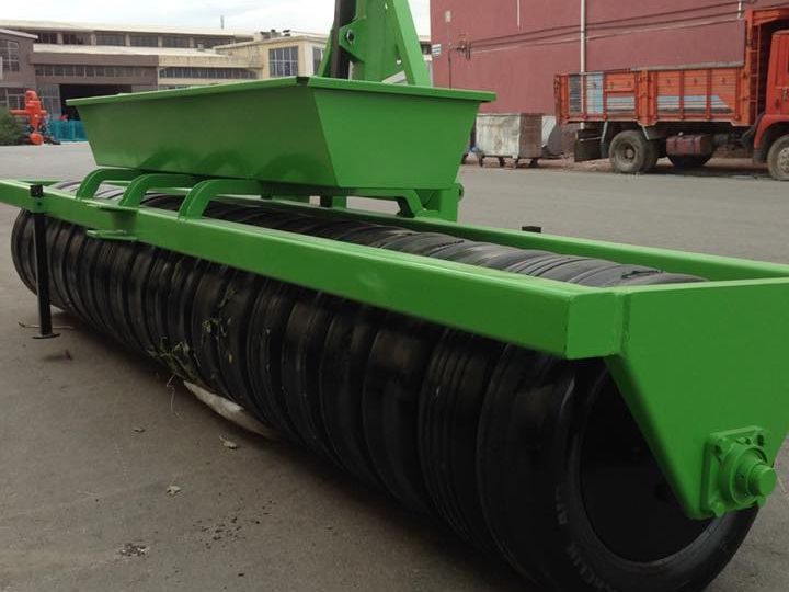 Roll With Rubber Grain Drill
