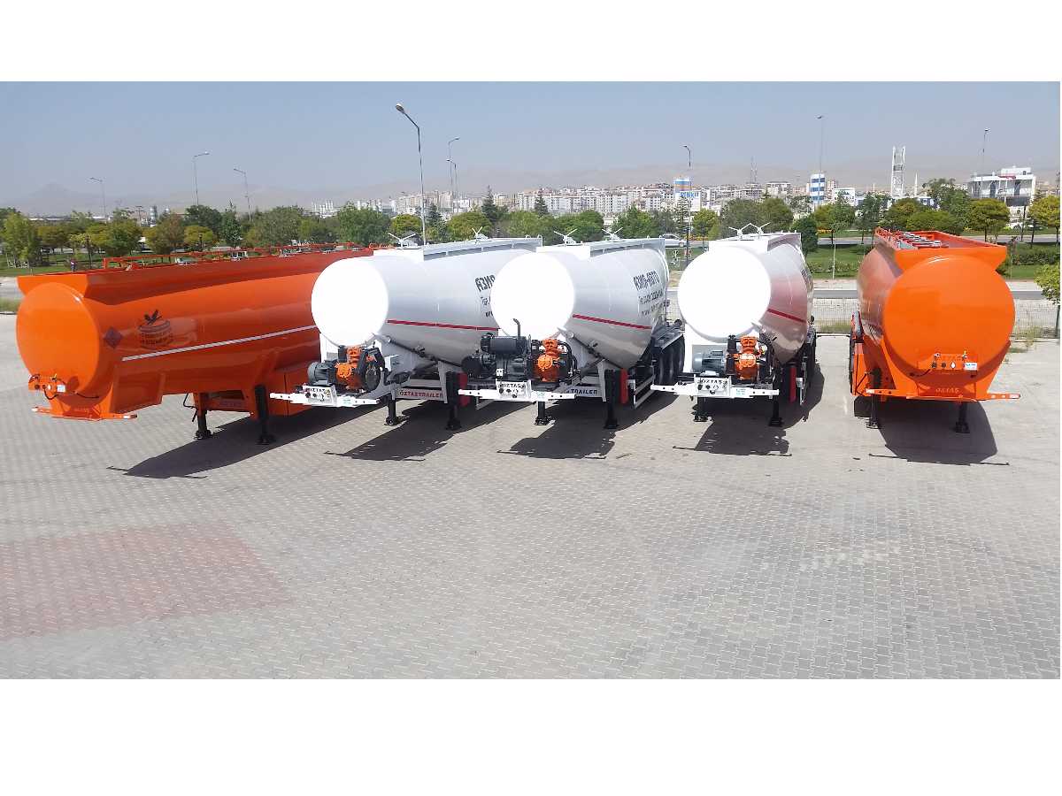 Remolque De Carga Seca