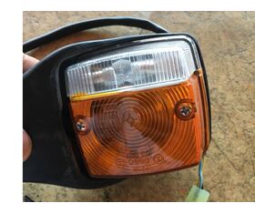 Araç Sinyal Lambası