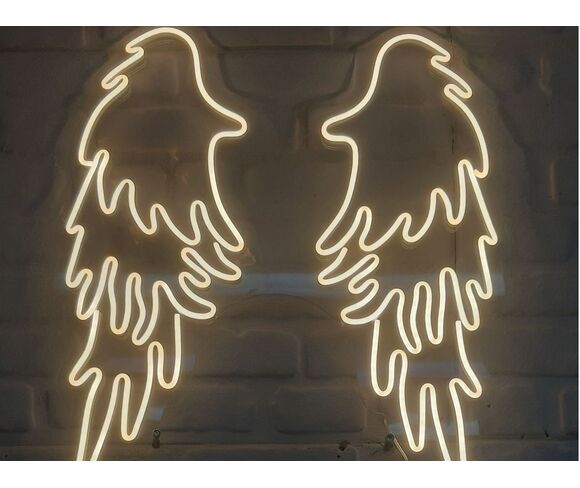 Angel wing