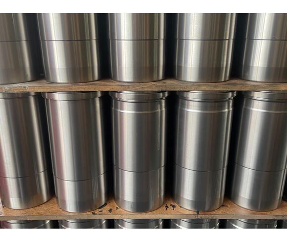 Engine cylinder liners