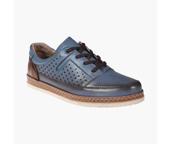 Shoe