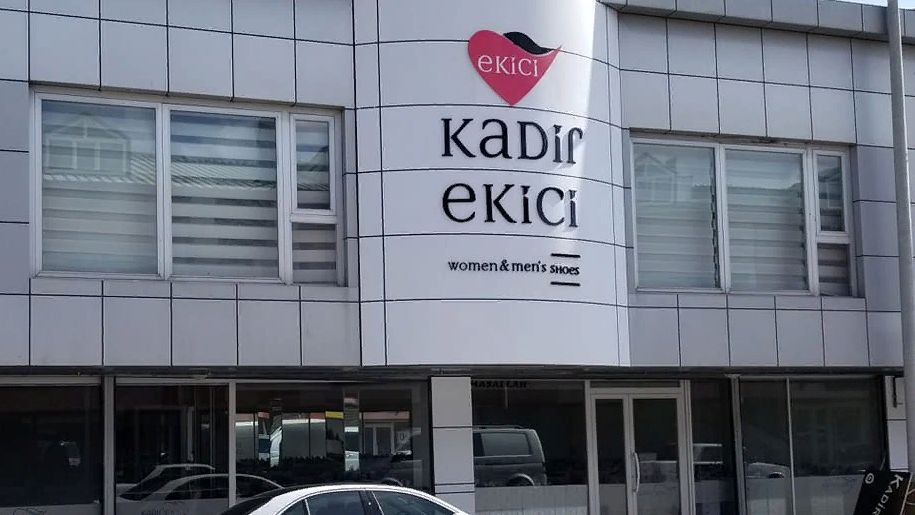 Y&#xFC;zba&#x15F;&#x131;gil Ayakkab&#x131;c&#x131;l&#x131;k &#x130;n&#x15F;. Tur. Otomotiv Kuyum. San. ve Tic. Ltd. &#x15E;ti.